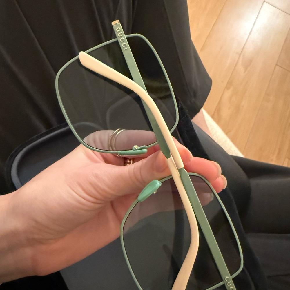 Gucci Sunglasses Tiffany Blue with Case - Picture 3 of 3